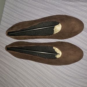 Women's brown corduroy flat shoes